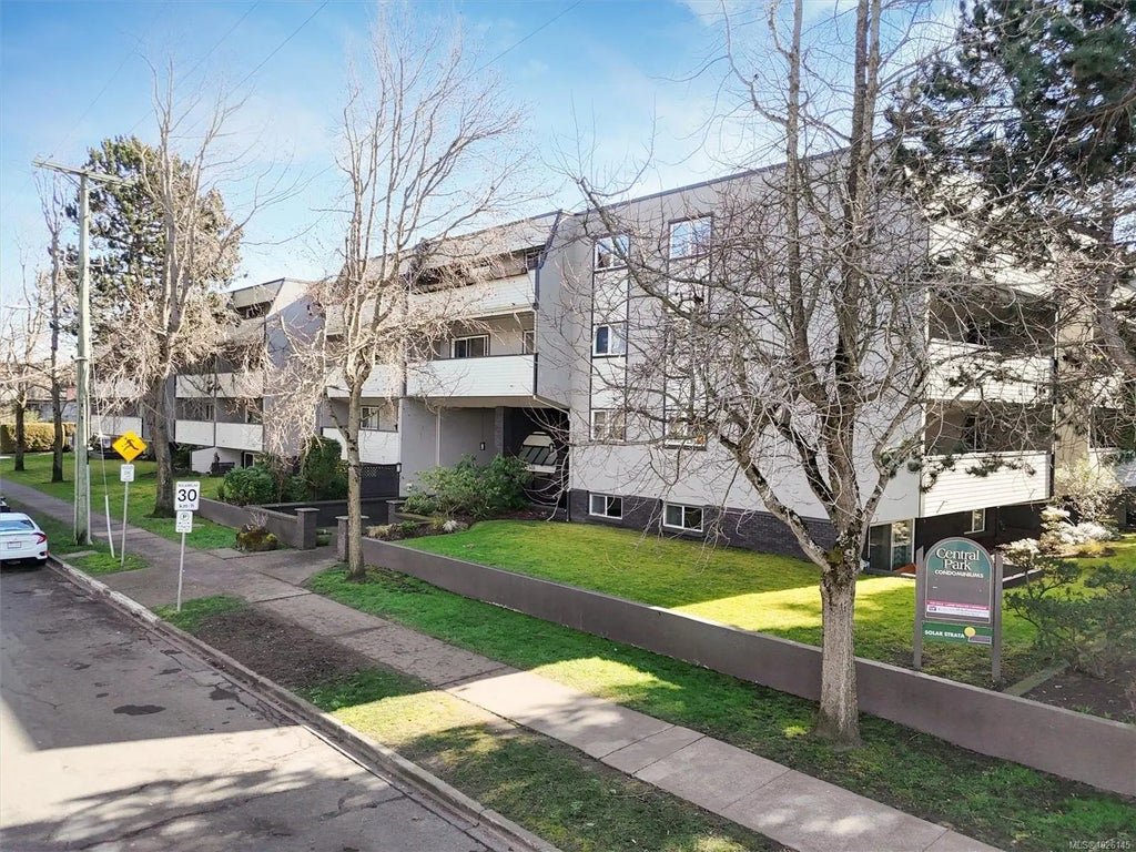 909 Pembroke St 213, Victoria