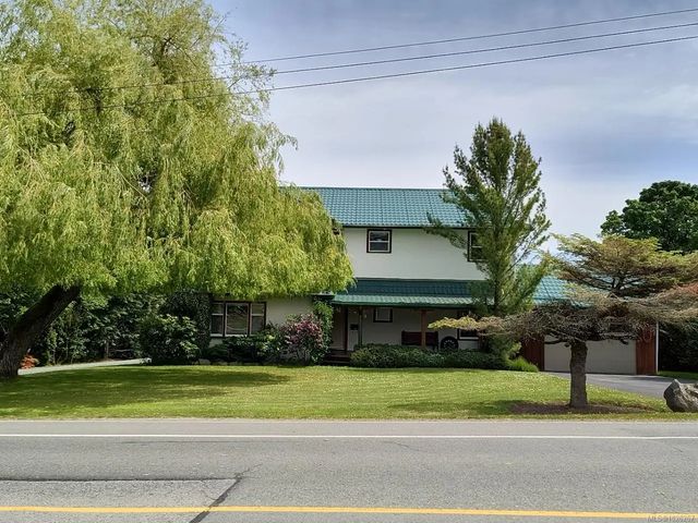 3 of 4 - 9159 East Saanich Rd, North Saanich, BC