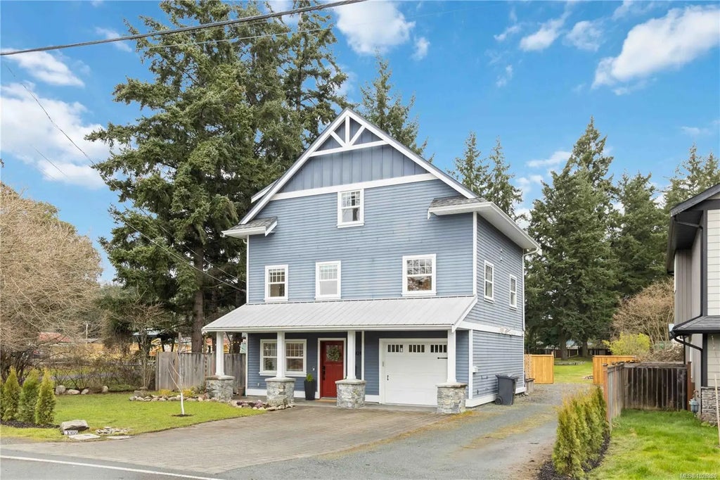 1012 Marwood Ave, Langford