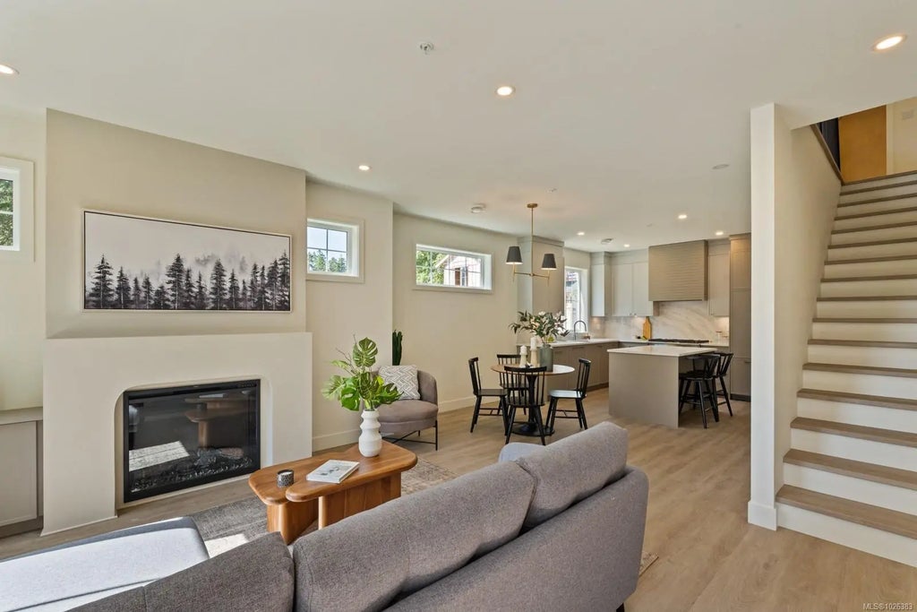 2770 Vantilburg Cres 111, Langford