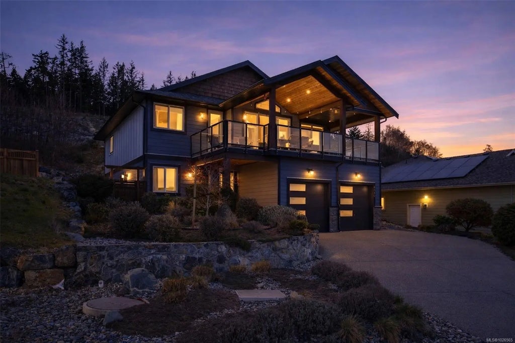 6350 Riverstone Dr, Sooke