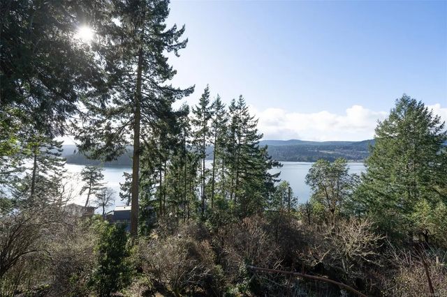 2 of 36 - 354 Old Scott Rd, Salt Spring, BC