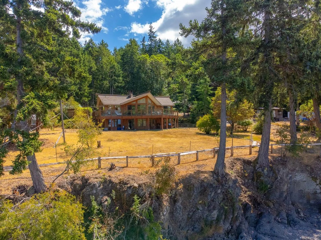 150 Jenkins Rd, Salt Spring
