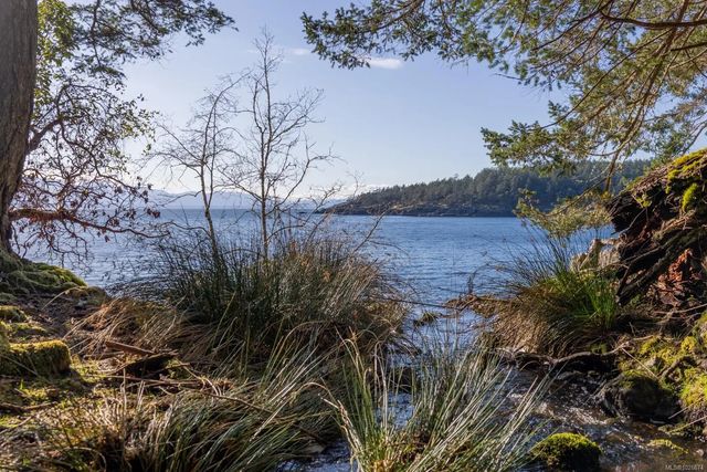 3 of 28 - 333 Main Rd, Lasqueti Island, BC