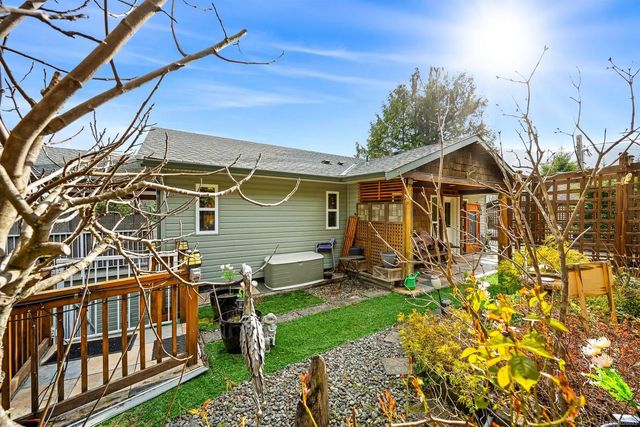 2 of 57 - 1780 Jay Bell Trail, Qualicum Beach, BC