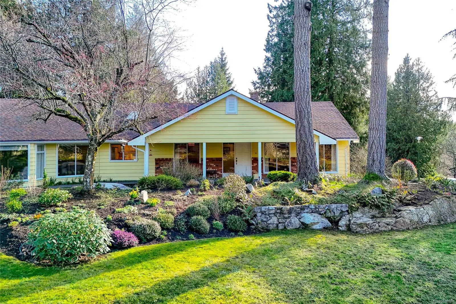 Residential for Sale by 1751 Spieden Pl in the North Saanich, located in the neighborhood of 