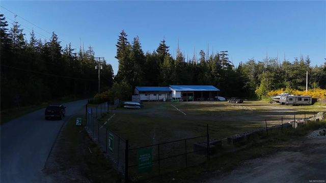 2 of 4 - 550 Bamfield Rd, Bamfield, BC