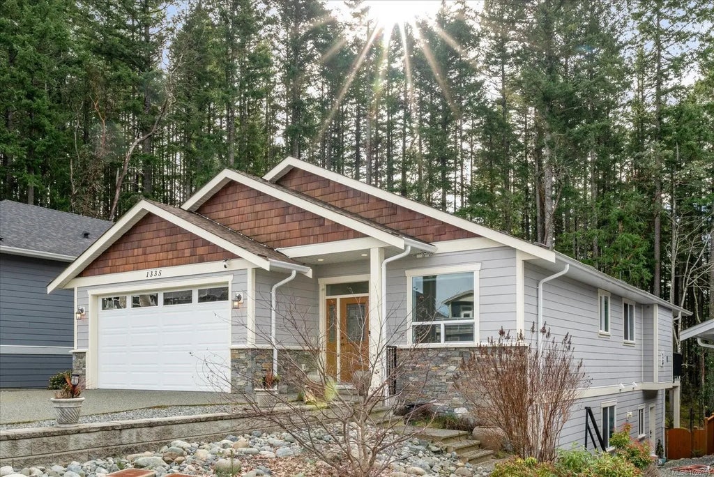 1335 Langara Dr, Nanaimo