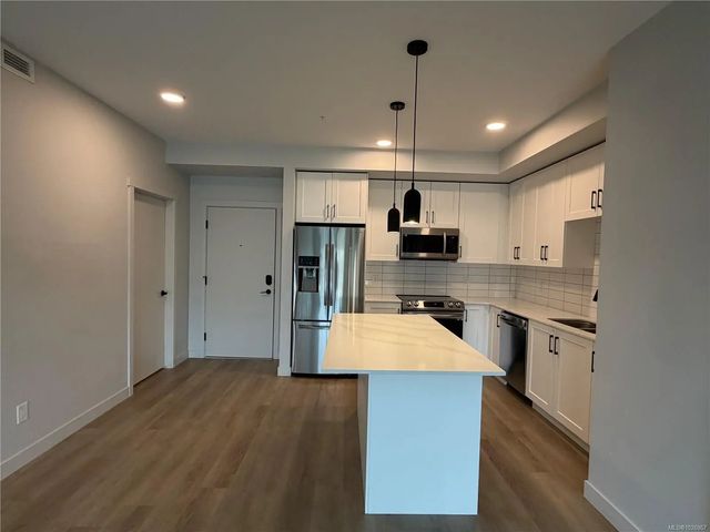 5 of 26 - 2461 Gateway Rd 301, Langford, BC