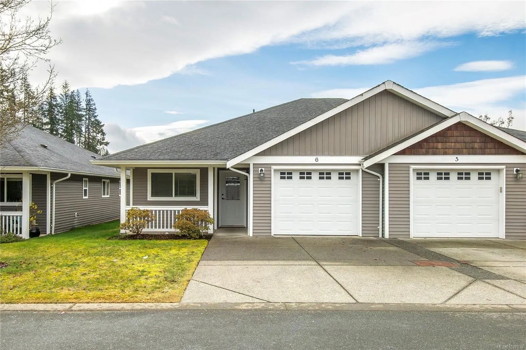 3400 Coniston Cres 6, Cumberland