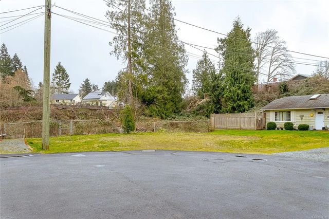 4 of 18 - 493 Pioneer Cres 24, Parksville, BC
