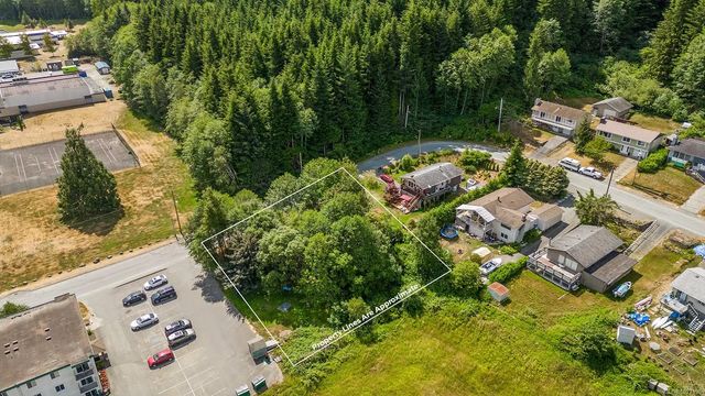 5 of 14 - 581 Macmillan Dr, Sayward, BC