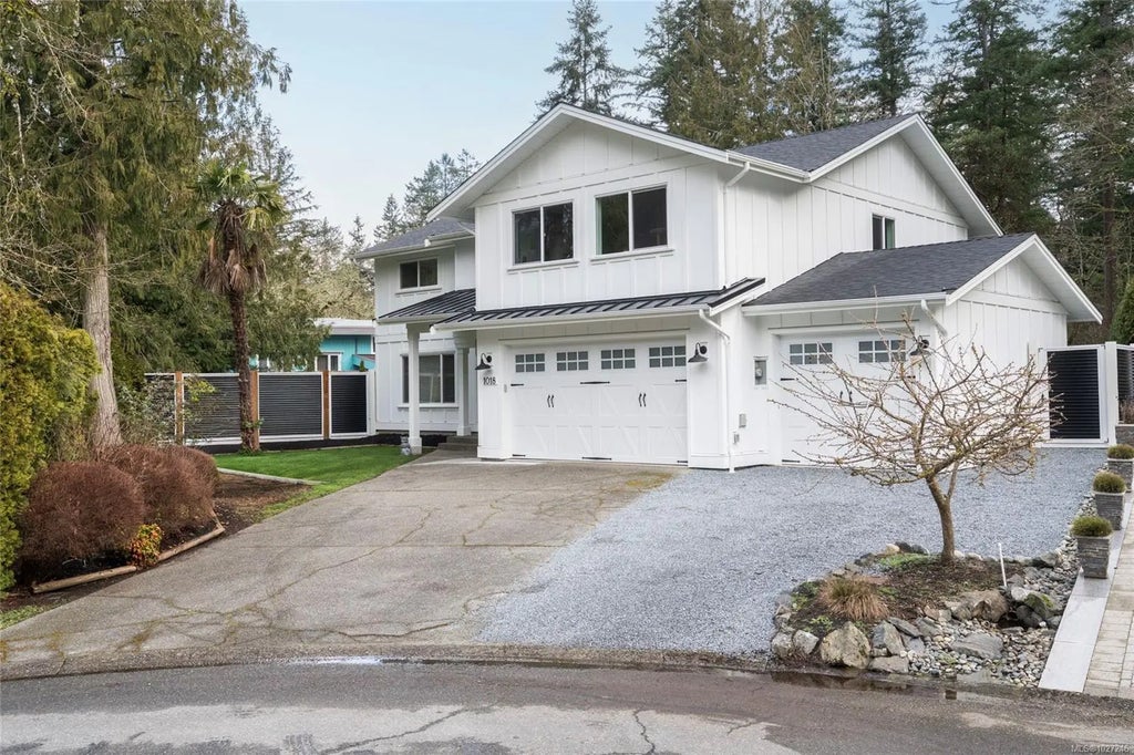 1018 Elstree Close, Central Saanich