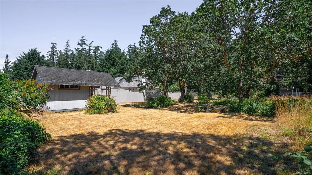 3250 Metchosin Rd, Colwood