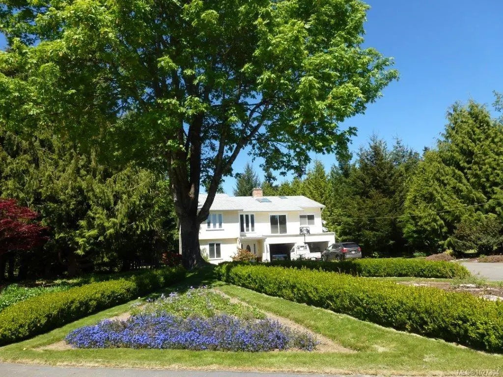 1245 Fisher Rd, Cobble Hill