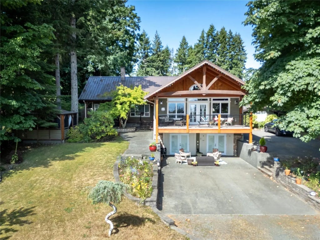 8947 Clarkson Ave, Black Creek