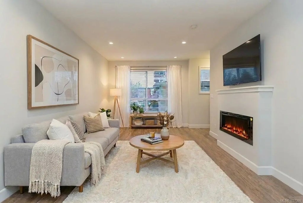 3351 Luxton Rd 1206, Langford