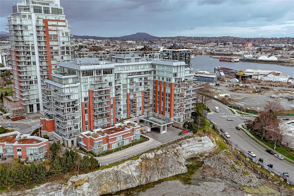 100 Saghalie Rd 606, Victoria