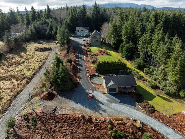 4 of 63 - 805 Lanqvist Rd, Hyde Creek, BC
