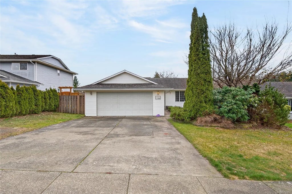 755 Kit Cres, Campbell River