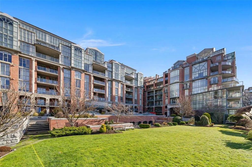 21 Dallas Rd 628, Victoria