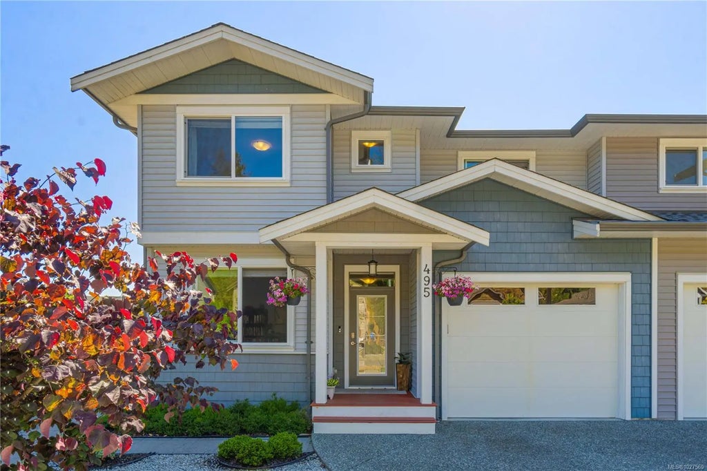 495 Menzies Ridge Dr, Nanaimo