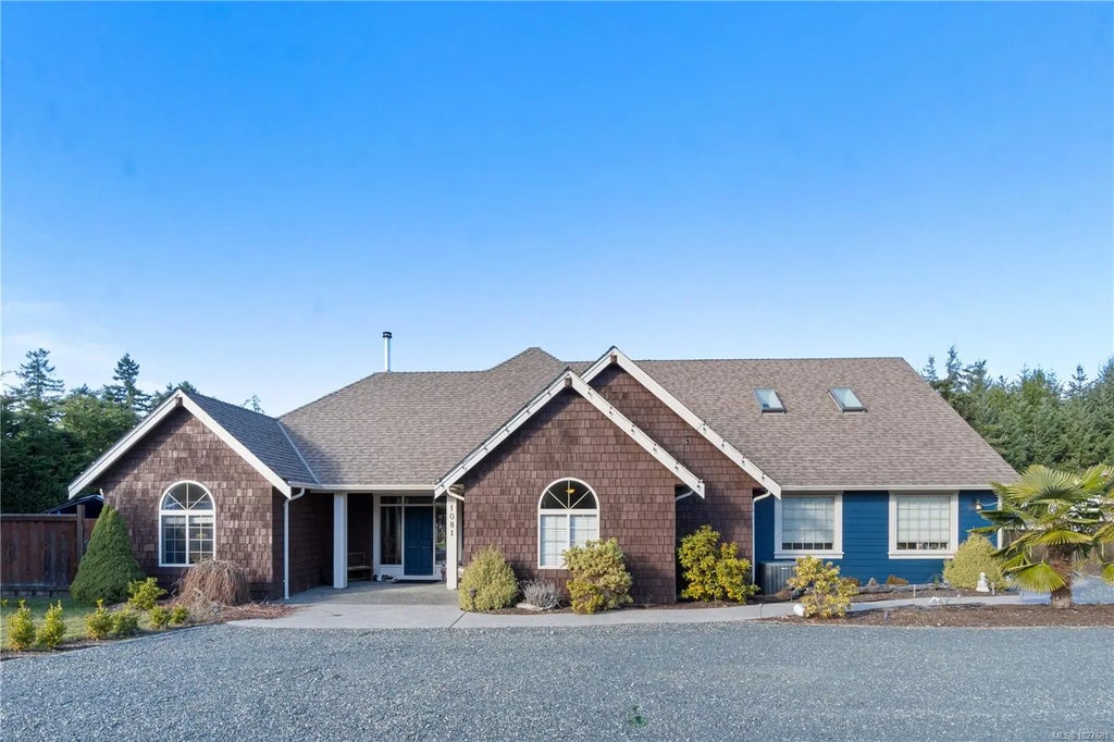 1081 Sleepy Hollow Pl, Nanoose Bay