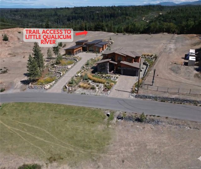 5 of 12 - 3 Ashling Rd, Qualicum Beach, BC