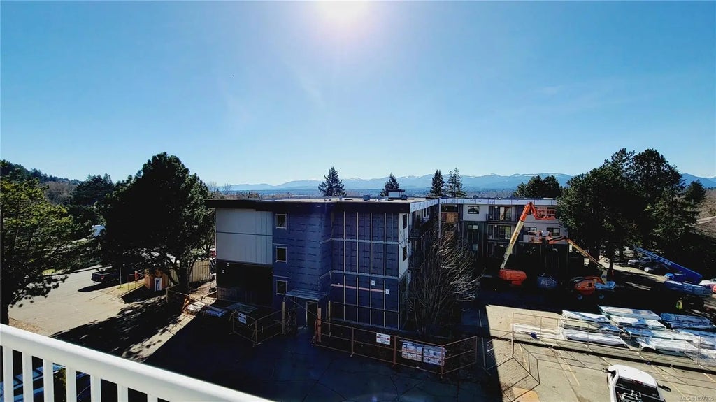 175 Centennial Dr 401, Courtenay