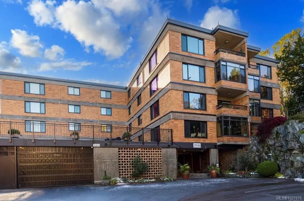 2930 Cook St 301, Victoria