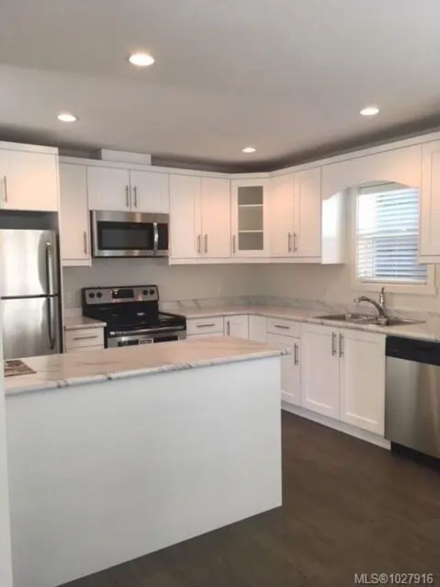 2 of 20 - 518 Steeves Rd, Nanaimo, BC