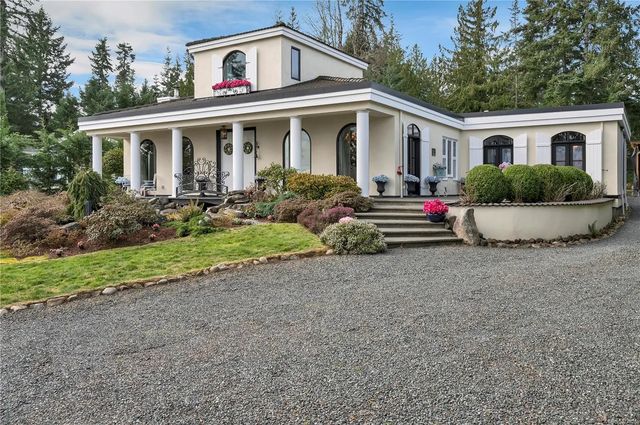 5 of 74 - 5909 Garvin Rd, Union Bay, BC