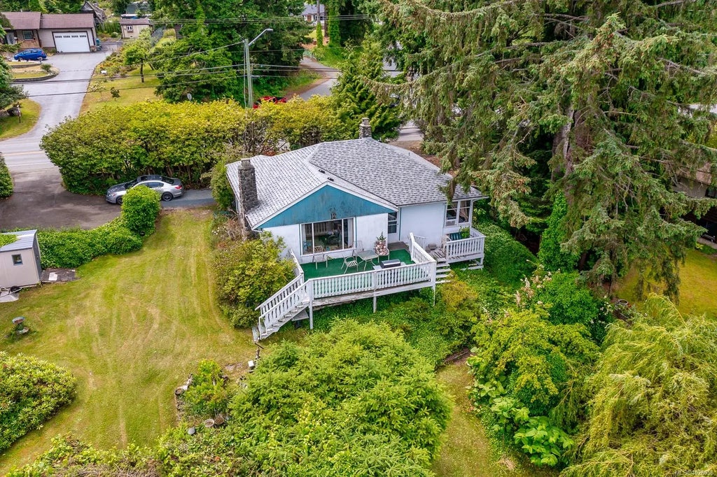 3508 Island Hwy S, Courtenay
