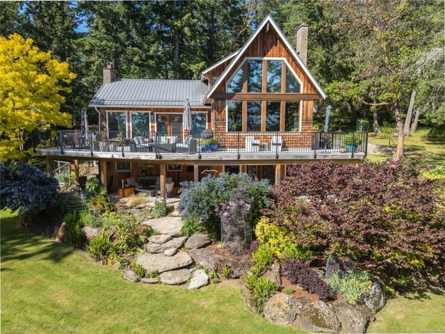 225 Sea Meadow Dr, Gabriola Island