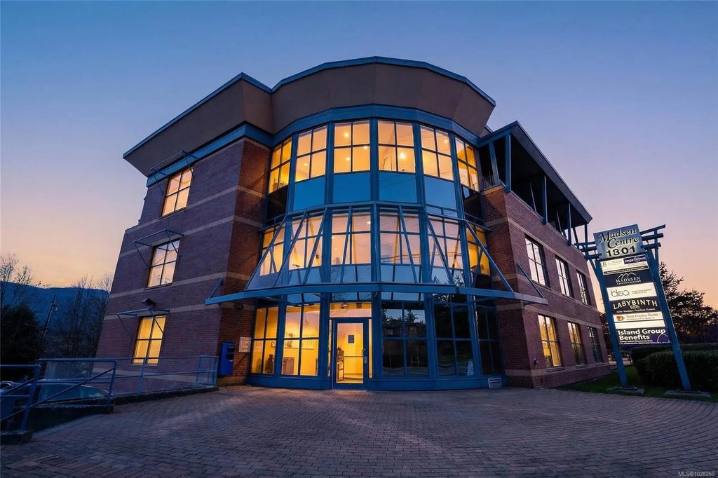 1801 Bowen Rd 304, Nanaimo