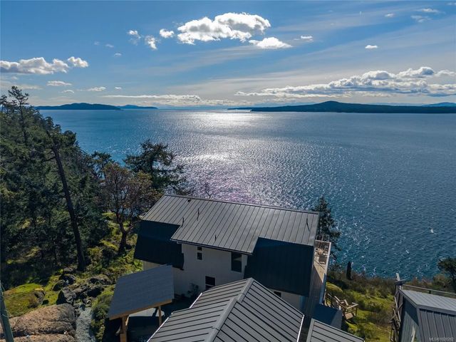 2 of 66 - 38227 Schooner Way, Pender Island, BC