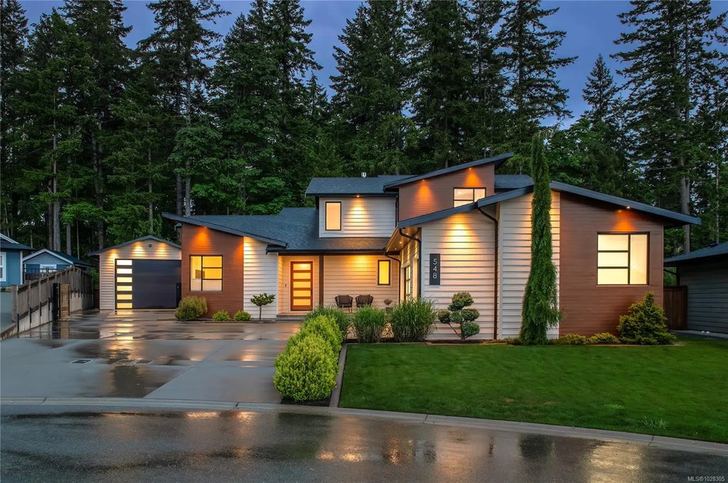 548 Nebraska Pl, Campbell River