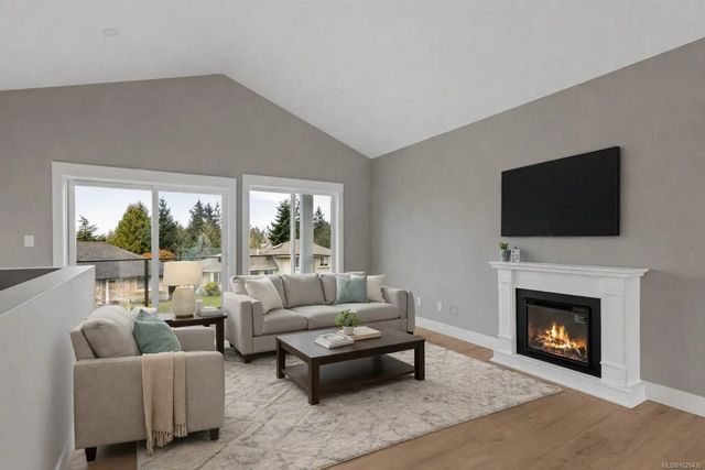 2 of 75 - 746 Doehle Ave, Parksville, BC