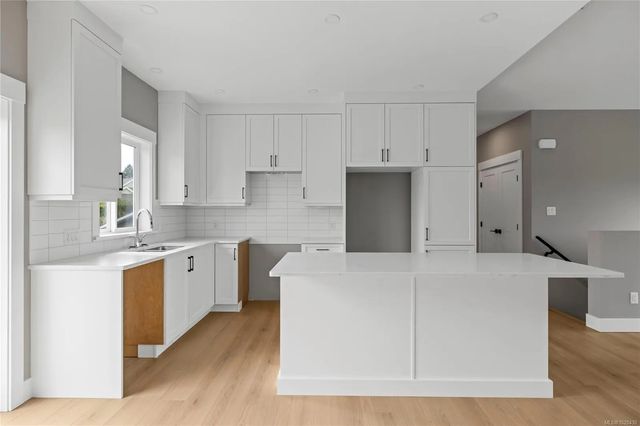 3 of 75 - 746 Doehle Ave, Parksville, BC