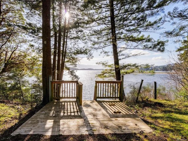 4 of 33 - 2042 Glenidle Rd, Sooke, BC
