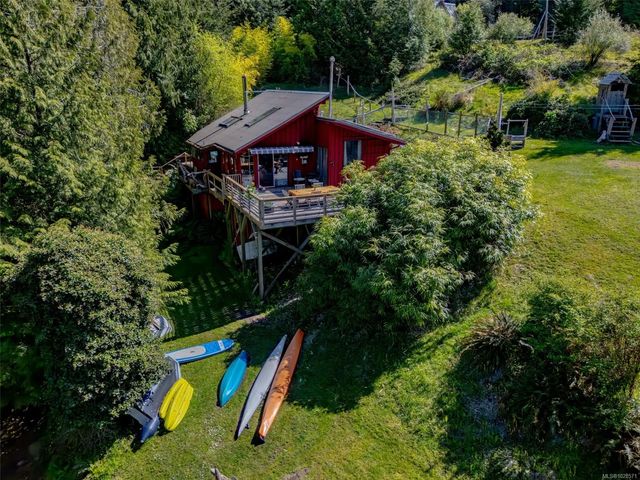 4 of 78 - 5 Williams Rd, Lasqueti Island, BC