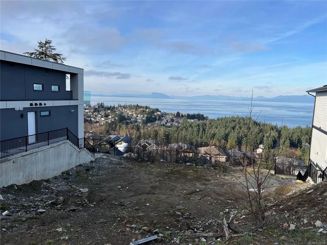 3 of 4 - 110 Abalone Pl, Nanaimo, BC
