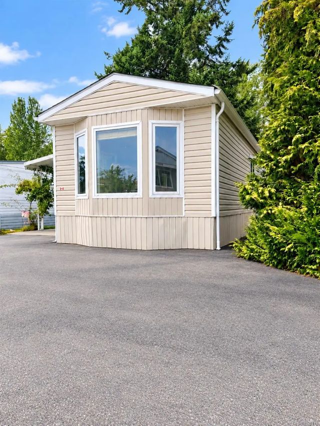 2 of 31 - 2885 Boys Rd 320, Duncan, BC
