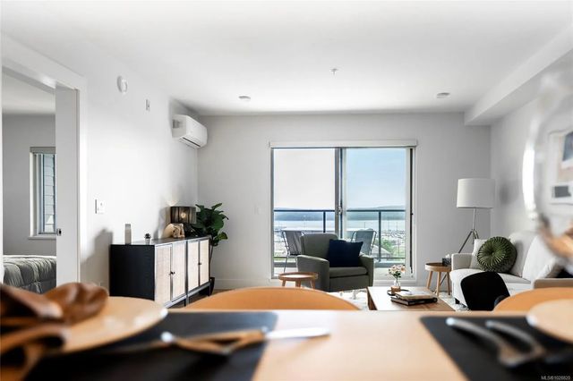 4 of 57 - 45 Haliburton St 304, Nanaimo, BC