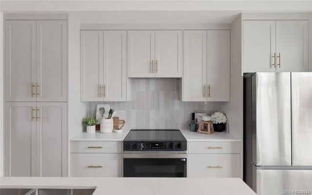 5 of 36 - 2538 Shelbourne St 1, Victoria, BC