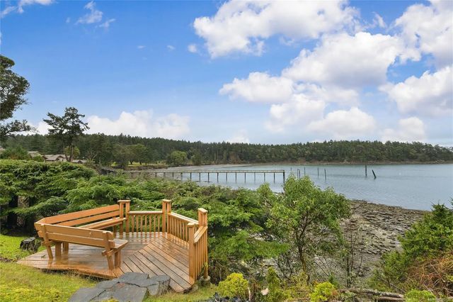 5 of 36 - 506 Arbutus Dr, Mayne Island, BC