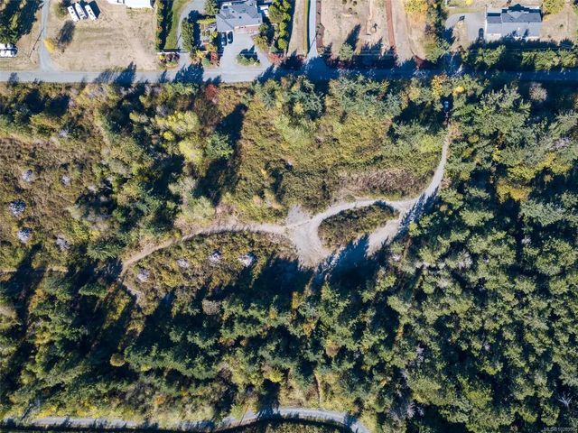 2 of 26 - 7555 Fernmar Rd, Lantzville, BC