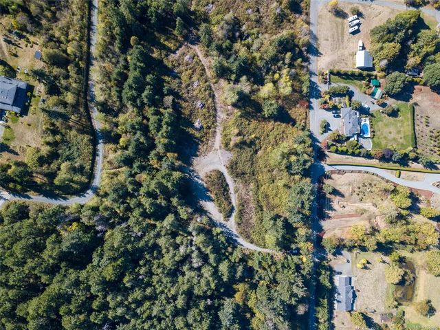 3 of 26 - 7555 Fernmar Rd, Lantzville, BC