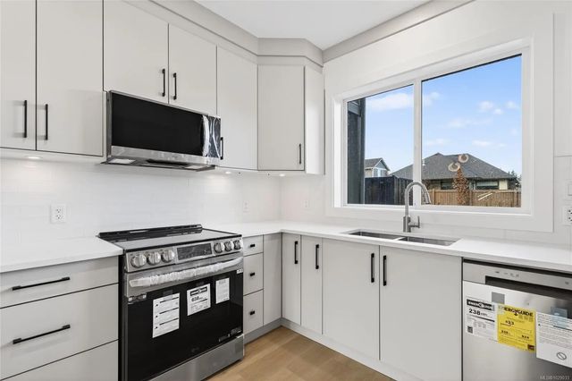 3 of 39 - 704 Beaver Creek Blvd 4, Campbell River, BC