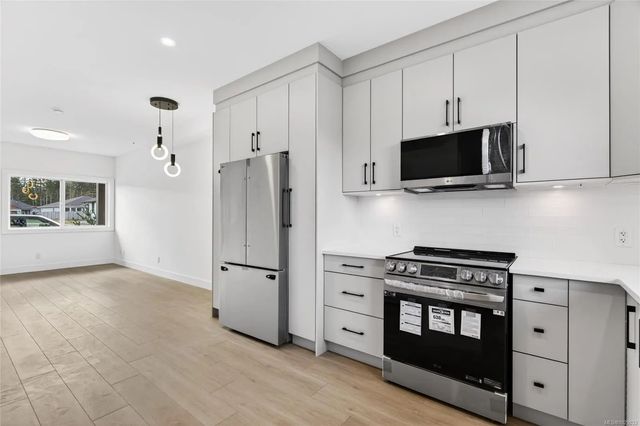 4 of 39 - 704 Beaver Creek Blvd 4, Campbell River, BC